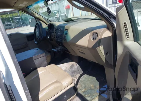 2008 Ford F-150 Stx/Xl/Xlt z USA, uszkodzony, nr VIN 1FTRF12268KB53170